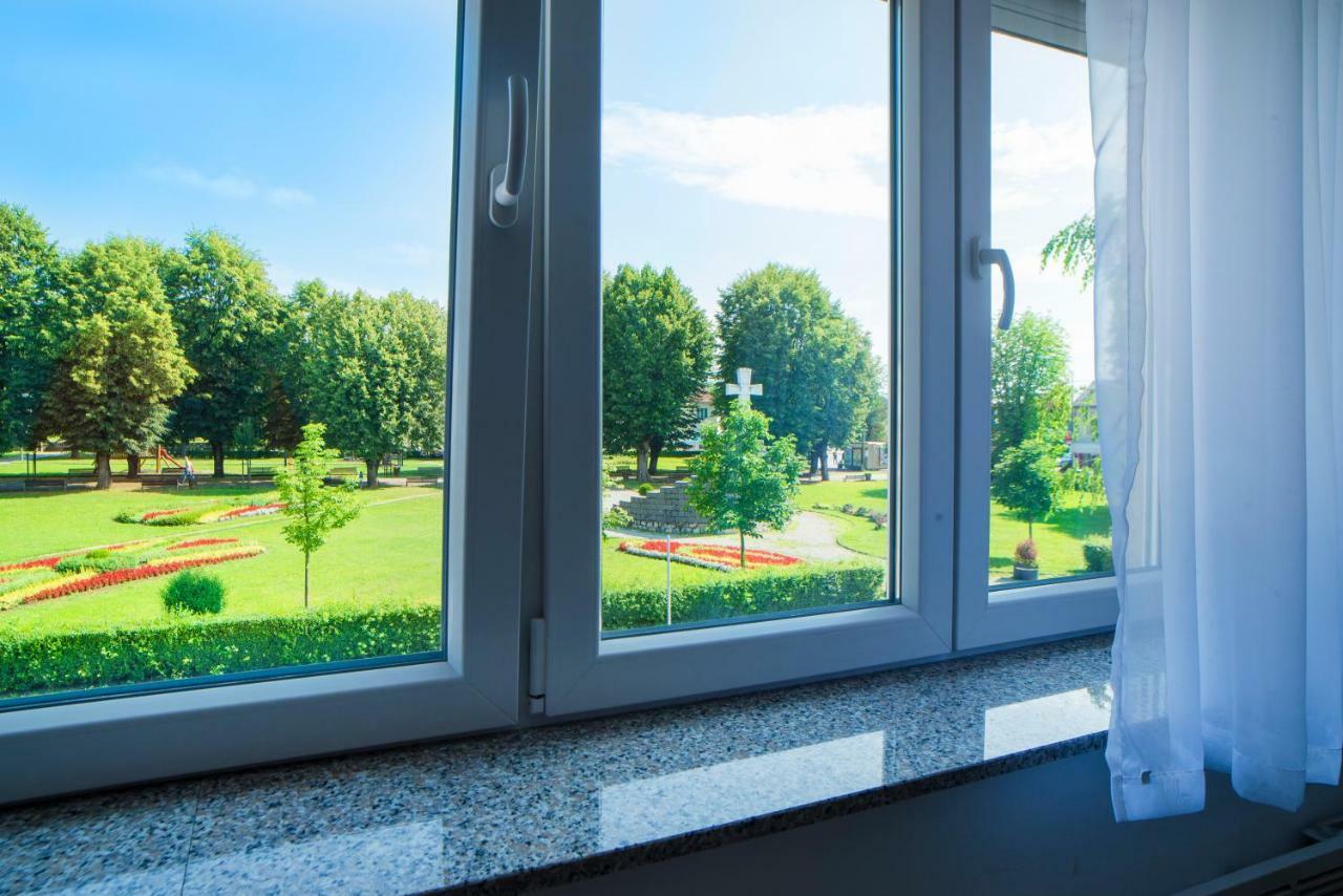 Apartman Visnja 슬루니 외부 사진