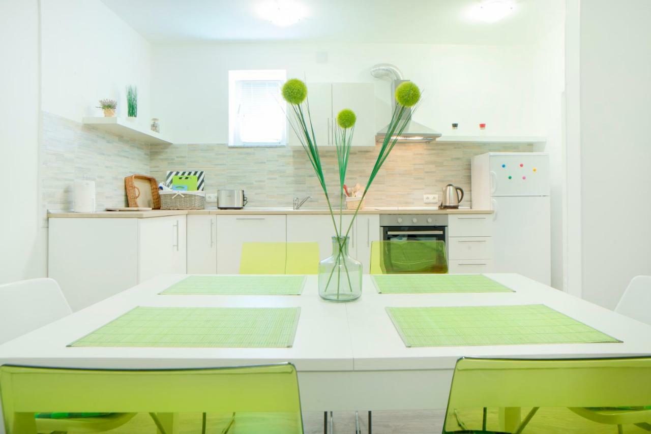 Apartman Visnja 슬루니 외부 사진