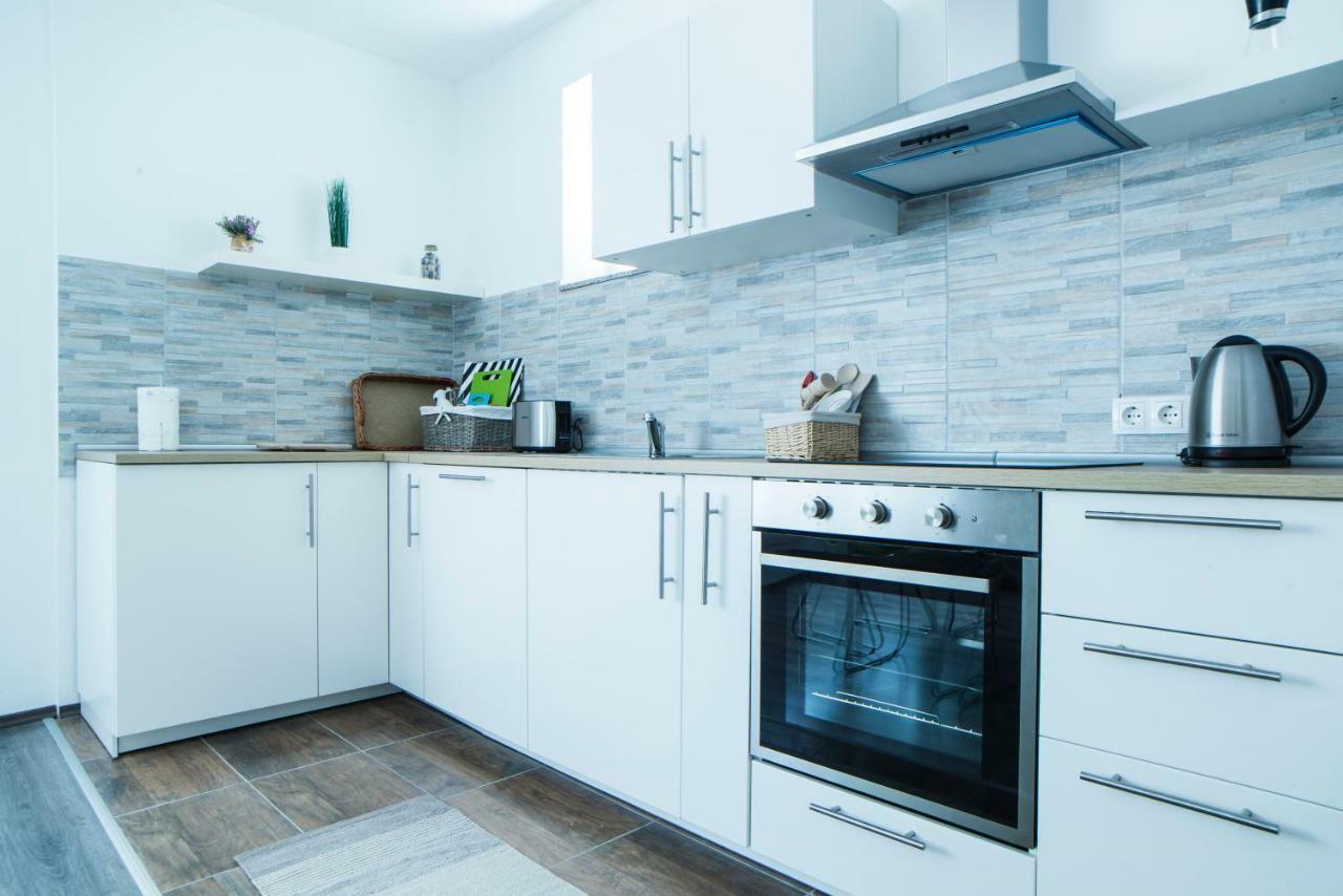 Apartman Visnja 슬루니 외부 사진
